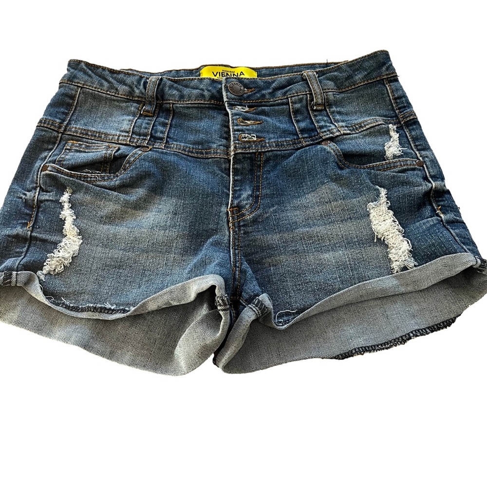 Vienna high rise distressed jean shorts size 9